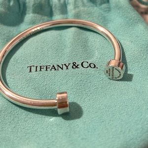 Authentic TIFFANY & CO. Circle Edge Cuff Bracelet.